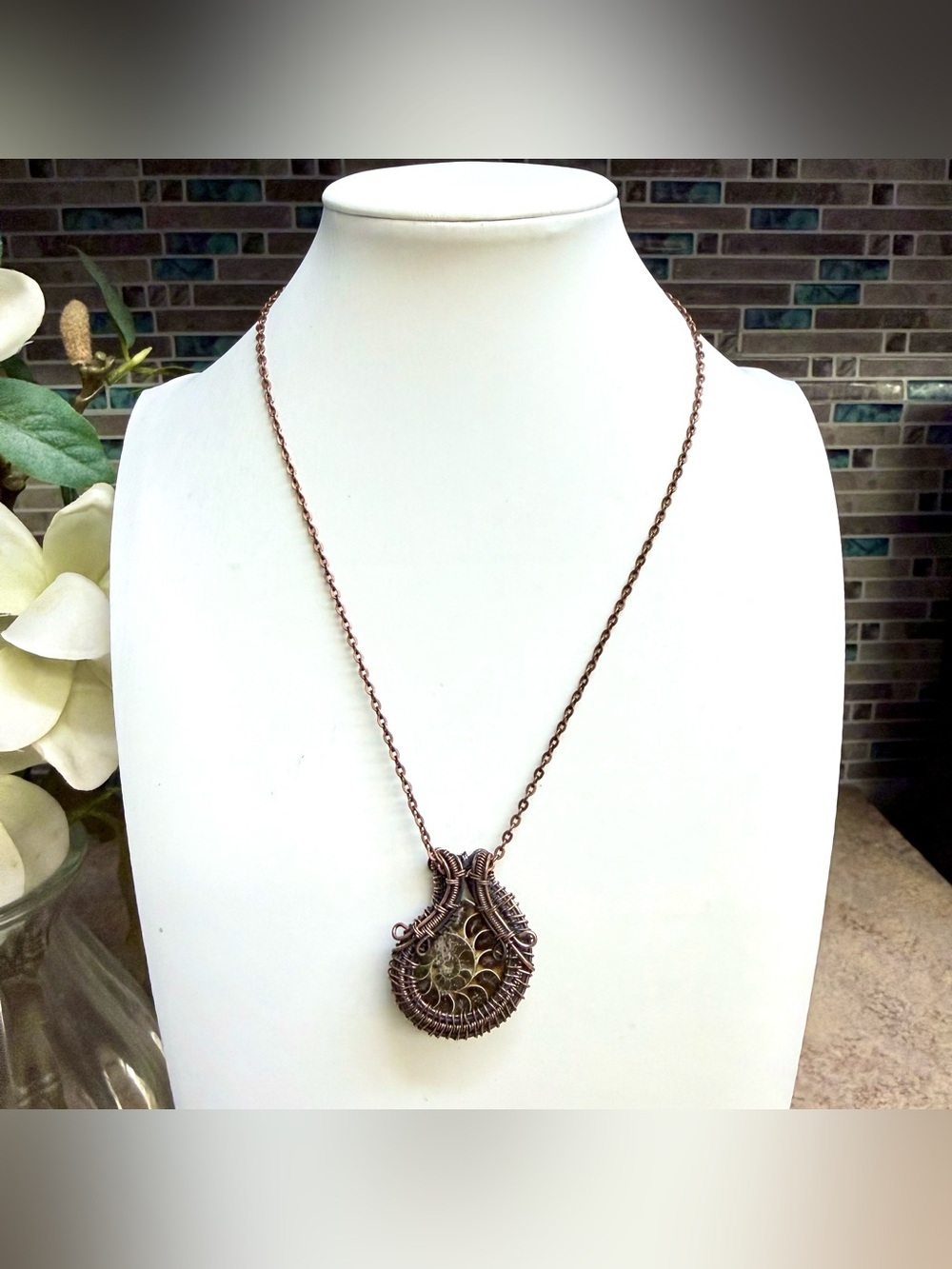 Hand crafted wire wrapped ammonite natural fossil pendant - Picture 2 of 4